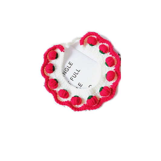 Collar Babero de Lana Tejida con Fresas para Mascota (Perro y Gato)