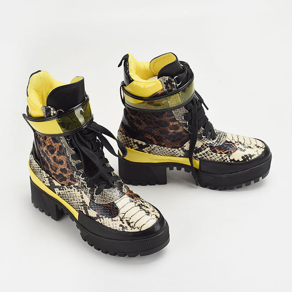 Botas Martin con Patrón Piel de Serpiente, Cierre de Cordones y Velcro