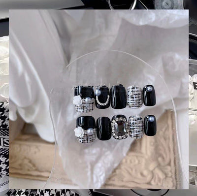 Parches de Uñas con Cadena de Perlas - Image 8