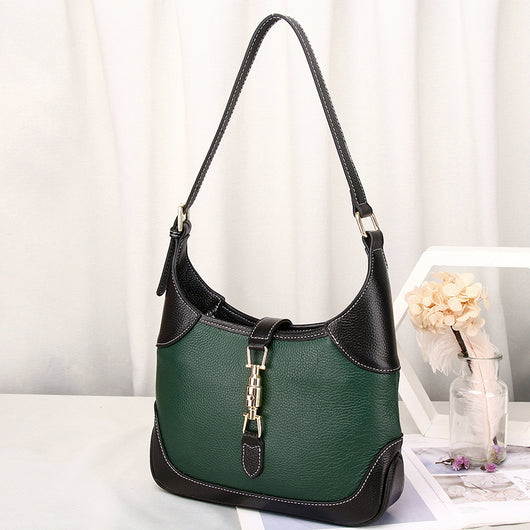 Bolsa Axilar de Cuero Suave para Mujer - Bandolera Compacta - Image 6