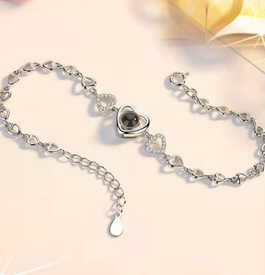 Pulsera Corazón de Idiomas - Conexión de Amor