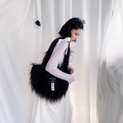 Bolso de Hombro Capacidad Grande con Textura Pelo Liso - Diseño Minimalista - Image 5