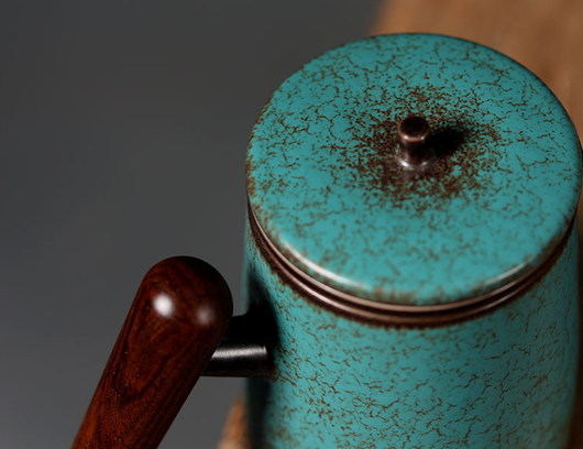 Taza Cerámica Japonesa con Tapa y Separador de Té - Image 9