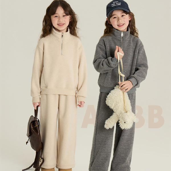 Conjunto Deportivo Infantil con Sudadera Polar y Pantalón Recto