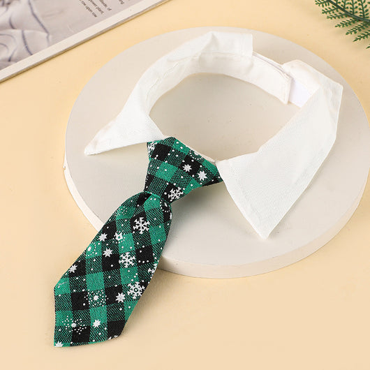 Corbata Navideña Ajustable para Mascotas con Patrón de Copos de Nieve - Image 12