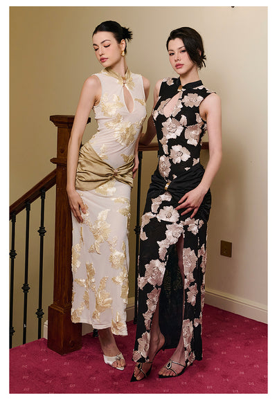 Vestido Elegante Negro con Flores en Malla y Detalles Fruncidos - Image 10