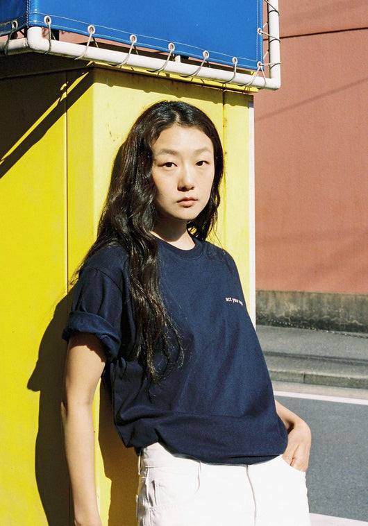 Camiseta de Algodón con Estampado de Letras - Image 13