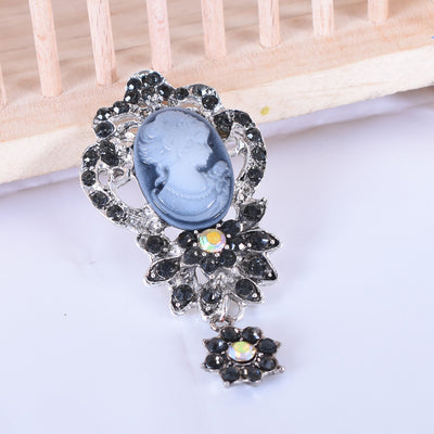 Broche Colgante de Cristal con Accesorios de Diamante - Image 10