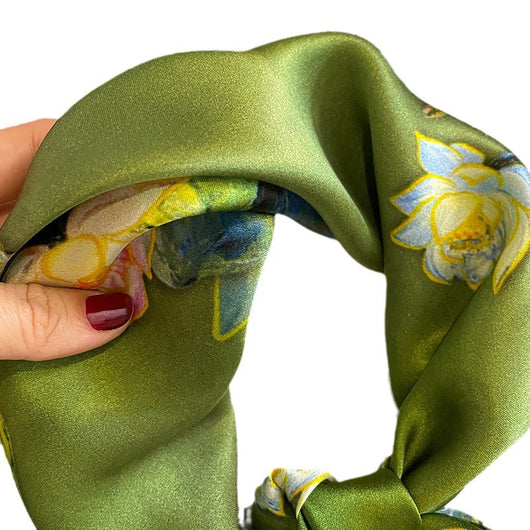 Pañuelo de Seda Versátil y Elegante - Image 5