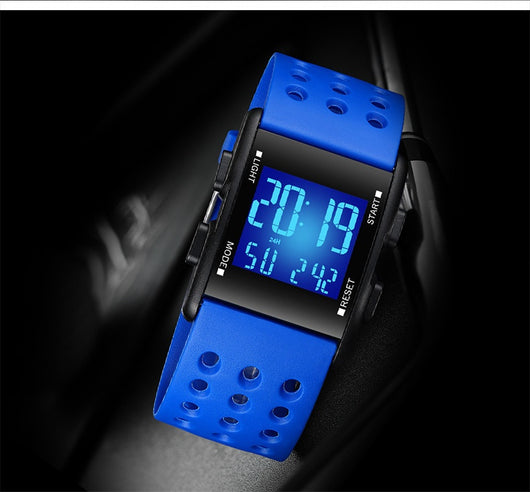 Reloj Digital Luminoso y Resistente al Agua - Image 9