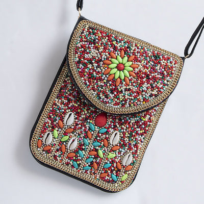 Bolsa Bohemia para Celular con Cuentas y Concha Marina - Image 5
