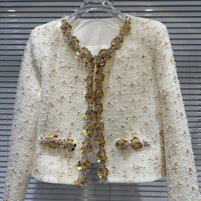 Abrigo Tweed Corto Lujo con Detalles de Flores y Perlas - Image 10