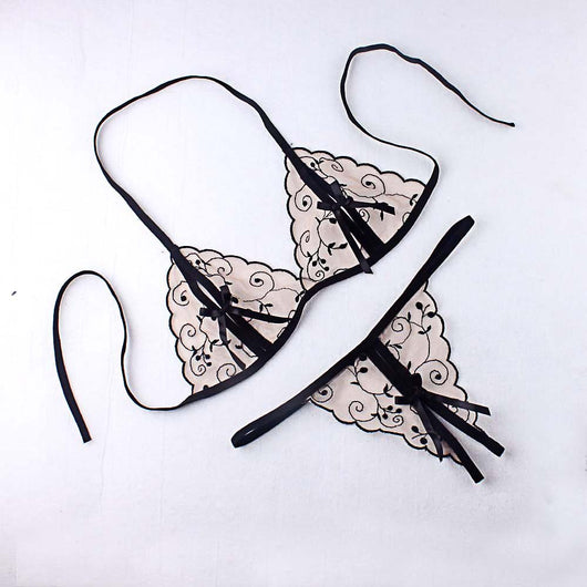 Conjunto Lencería Tres Piezas con Encaje y Moño Floral - Image 3