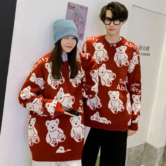 Suéter Unisex con Estampado de Osito Alfabeto - Image 2