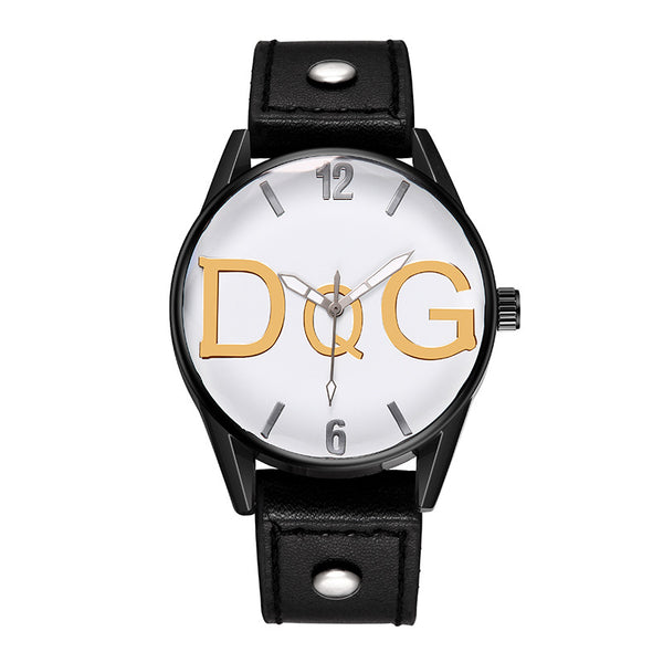 Reloj Pulsera Unisex Estilo Europeo con Remaches y Correa de Cuero