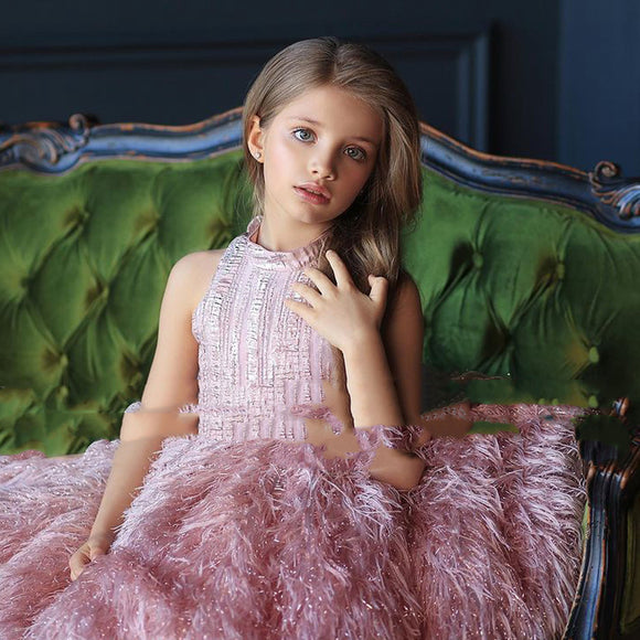 Vestido Pluma para Fotografía de Exámenes de Piano de Nivel Profesional