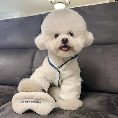 Bata de Baño para Mascotas con Diseño Hotel Chic - Pijama Fotográfico - Image 12