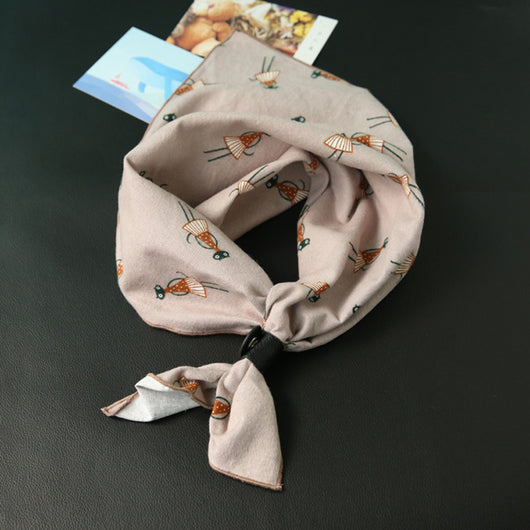 Pañuelo Cuadrado Británico para Mujer - Diseño de Moda Clásico - Image 2