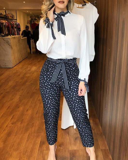 Conjunto Elegante: Blusa Blanca y Pantalón Estampado - Image 6