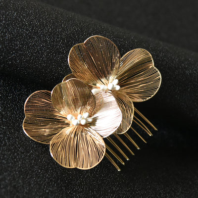 Peineta Nupcial de Flores Doradas - Accesorio de Ensueño para Novia