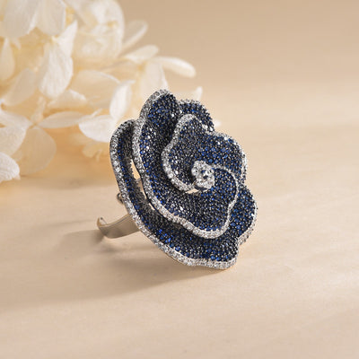 Anillo Floral 3D con Zirconia y Zafiro Negro para Mujer - Image 2