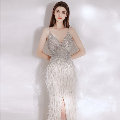 Vestido de Noche Elegante con Detalles en Pluma - Image 8