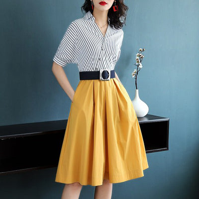 Falda Blusa a Rayas con Contraste Elegante