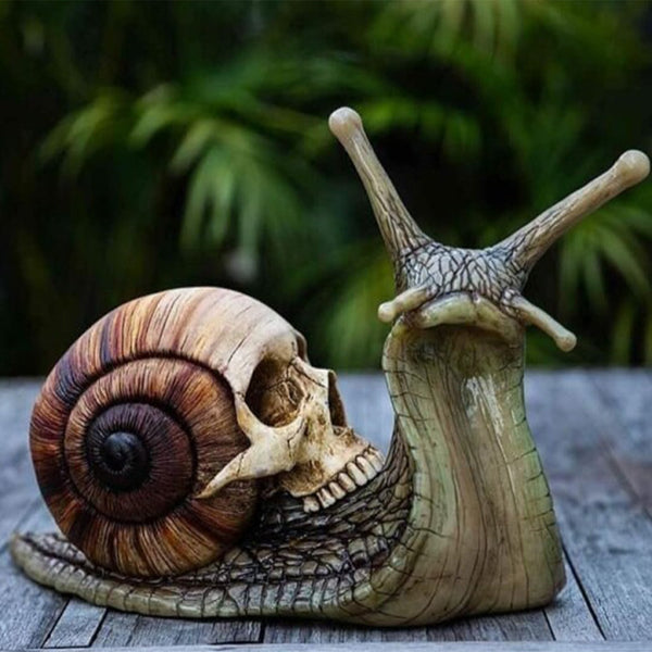 Escultura de Caparazón de Caracol Gótica - Decoración Artesanal para Hogar y Jardín