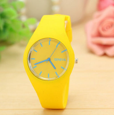 Reloj Minimalista Unisex Crema - Diseño Ultrafino y Elegante - Image 4