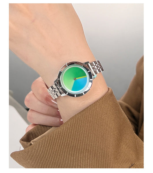 Reloj de Cuarzo para Mujer con Diseño de Gradiente Moderno - Image 17