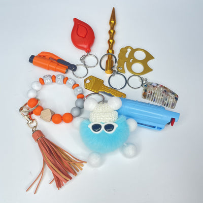 Set de Pulsera Llavero con Bolsa de Bolas de Pelo - Accesorios 4 en 1 - Image 50