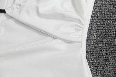 Jumpsuit Elegante con Escote Tubo y Detalles Calados - Image 23