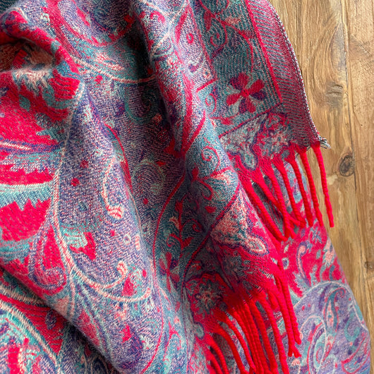 Pashmina Étnica Gruesa con Borlas - Bufanda Térmica Abrigadora - Image 17