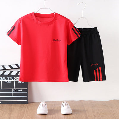 Conjunto Deportivo Infantil de Dos Piezas con Shorts - Image 2