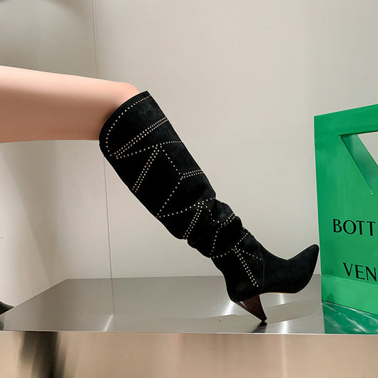 Bota Altura Media con Tacón Puntiagudo y Remaches - Image 18