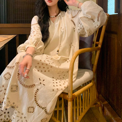 Vestido Maxi Boho Étnico de Lino con Bordados, Escote V Blanco