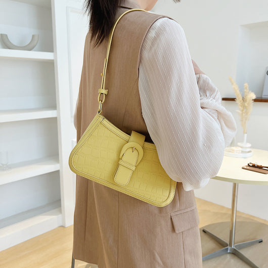 Bolso Bandolera de Textura Premium con Diseño Versátil - Image 6