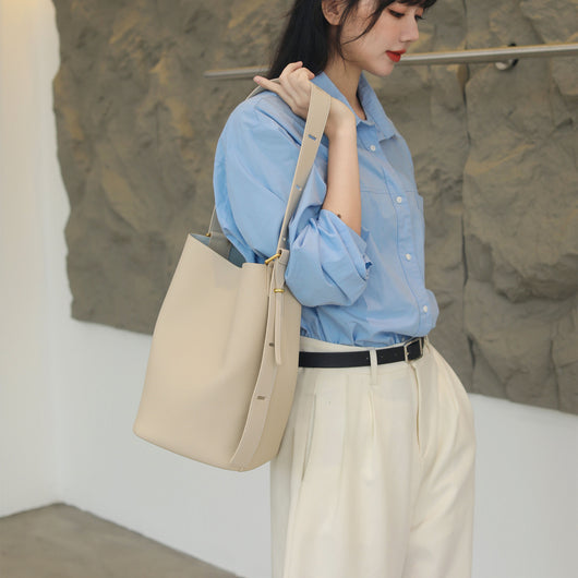 Bolsa Mensajera de Cuero Genuino Estilo Viajero - Image 7