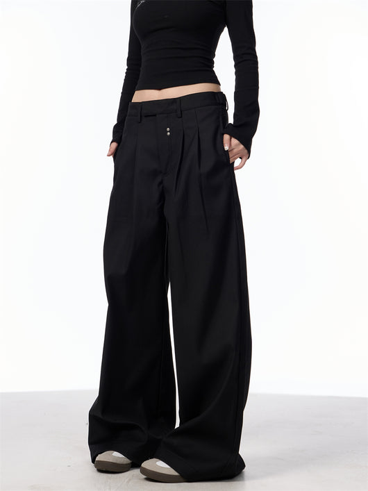 Pantalón Casual Holgado con Pliegues Dobles y Remaches - Image 15