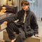 Pijama Masculino de Flanela com Gola Smoking, Zíper e Agasalho Extra