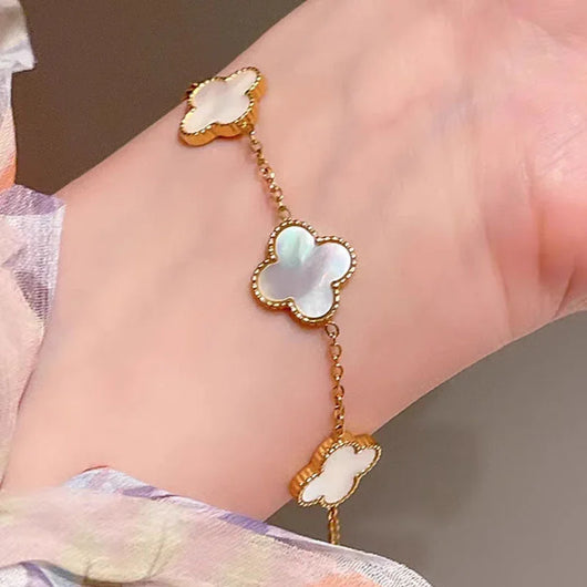 Intenção de Sorte - Pulseira Trevo Concha Pérola