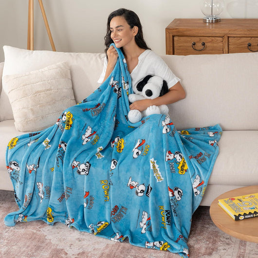 Cobija de felpa Peanuts Velvet Loft Snoopy 140 x 178 cm – Diseño The Flying Ace, oficial y ultra suave - Tekeno