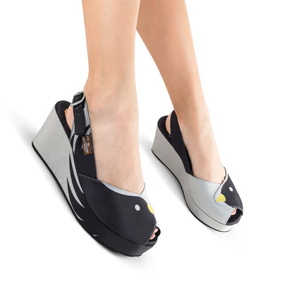 Chocolaticas® Black Birds Women's Sandal - Tekeno