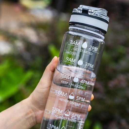 Botella de Agua Deportiva Motivacional OLDLEY: Hidratación Inteligente y Sin BPA - Tekeno