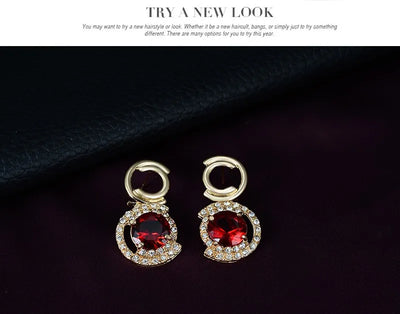Conjunto de Joyería Nupcial Dorado con Cristales y Circones Verde y Rojo - Image 18