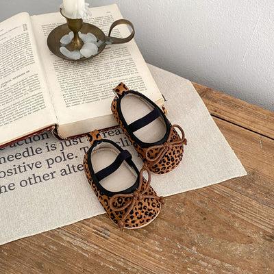 Zapatos Suaves para Bebé Niña Primavera Otoño con Moño Mariposa y Estampado Leopardo - Image 10