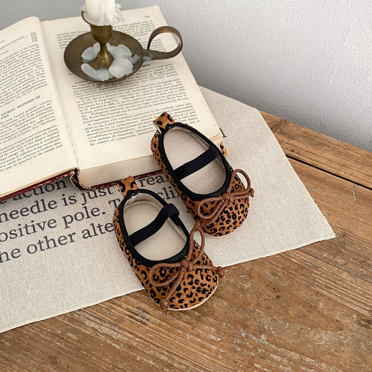Zapatos Suaves para Bebé Niña Primavera Otoño con Moño Mariposa y Estampado Leopardo - Image 10