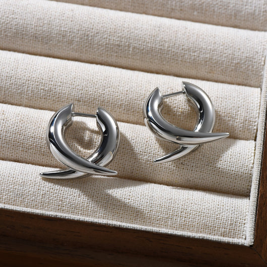 Aros de Cruz en Oro Blanco y Cobre - Diseño Personalizado de Carácter Único - Image 7