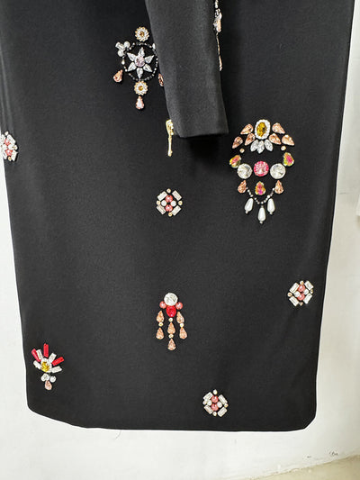 Conjunto Dos Piezas: Top Corto con Incrustaciones de Diamantes y Falda Larga - Image 26