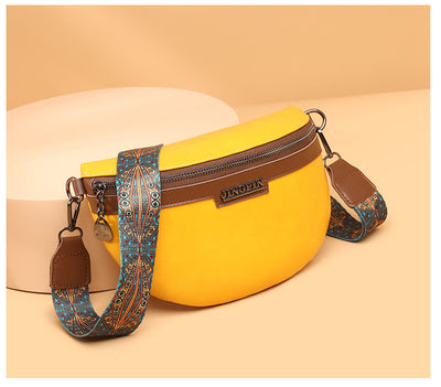 Bolso Bandolera Semilunar con Textura en Pecho para Mujer - Image 22